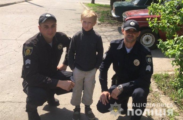 На Кіровоградщині патрульні витягли неповнолітнього зі смертельної пастки (ФОТО)