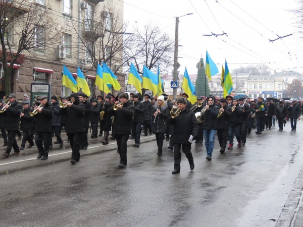 Кропивничани вшанували пам&#039;ять учасників ліквідації наслідків аварії на ЧАЕС.ФОТО