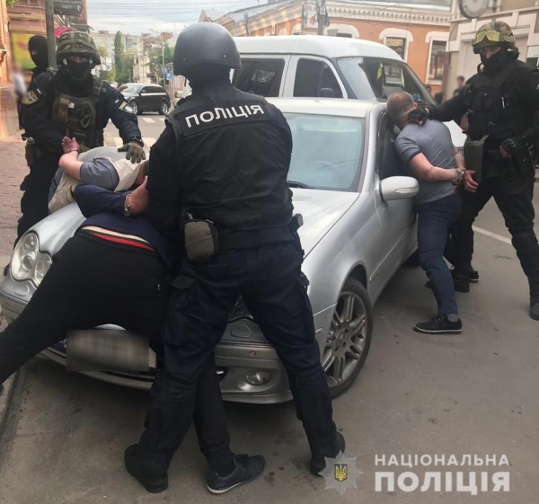 У Кропивницькому обкрадали автомобілі за допомогою сканера (ФОТО)