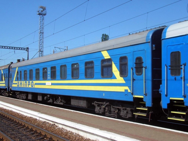 Через Кіровоградщину на свята курсуватиме додатковий потяг, семи подовжили маршрут (РОЗКЛАД)