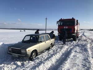 Нa Кіровогрaдщині застрягли два пасажирські автобуси (ФОТО)