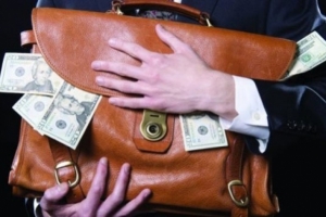 Ексдепутата з Кіровоградщини звинувачують у розкраданні 20 мільйонів доларів США (ФОТО)