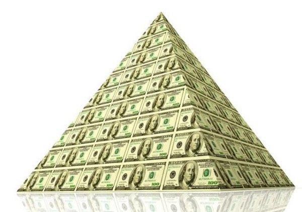 Жителів Кіровоградщини спокушають «адепти» нової фінансової піраміди (ФОТО)
