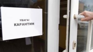 Кіровоградщина: сумнівний антисептик у кіоску з курятиною та відвідувачі без масок