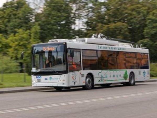 Для жителів Кропивницького закупили нові тролейбуси з автономним ходом