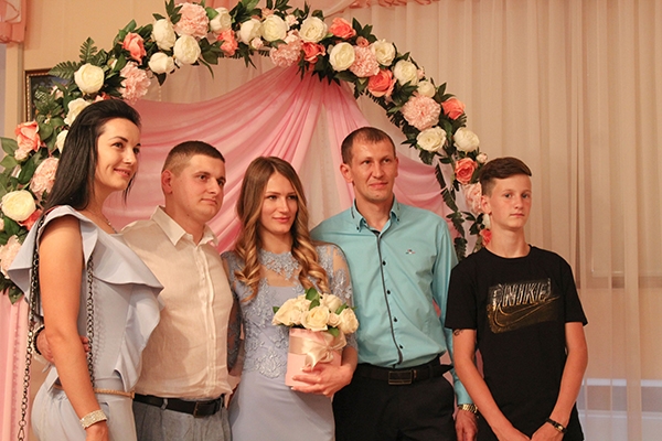 У Кропивницькому одружилися за добу вже 500-та закохана пара. ФОТО
