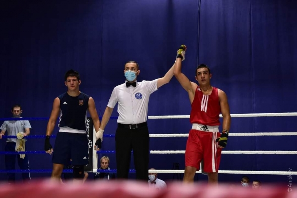 11-класник з Кропивницького бере участь у Чемпіонаті Європи з боксу