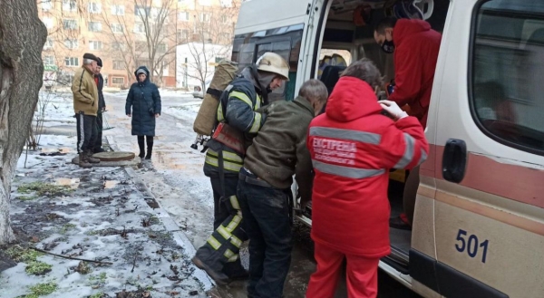 На Кіровоградщині з пожежі витягли чоловіка