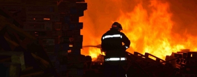 У Кропивницькому зафіксували, як пожежа нищила кінотеатр імені Дзержинського (ВІДЕО)