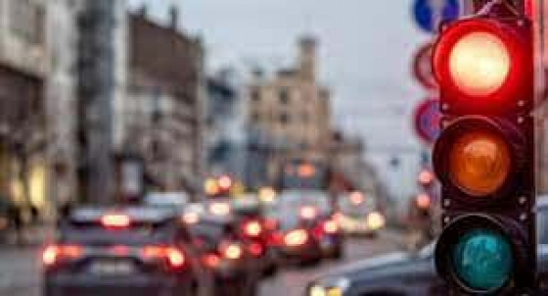 Кіровоградщина: штрафують водіїв, які проїжджають на червоне світло (ВІДЕО)