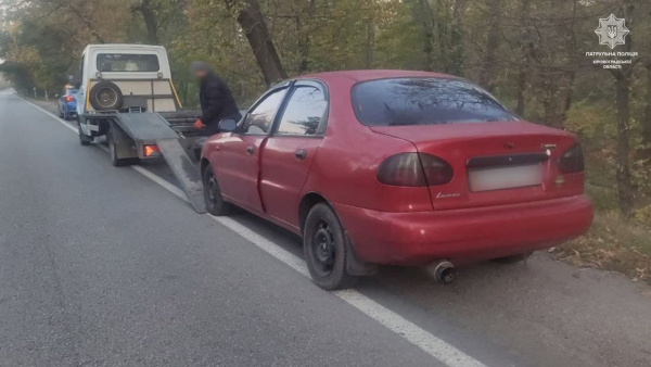 На Кіровоградщині водій у стані наркотичного сп&#039;яніння пропонував патрульним хабар