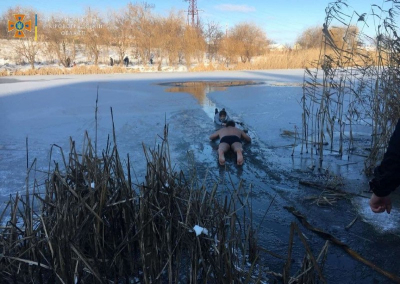 У Кропивницькому дитина провалилась під лід на ставку