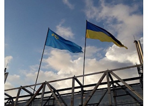 У Кропивницькому оновили полотнище прапора кримських татар