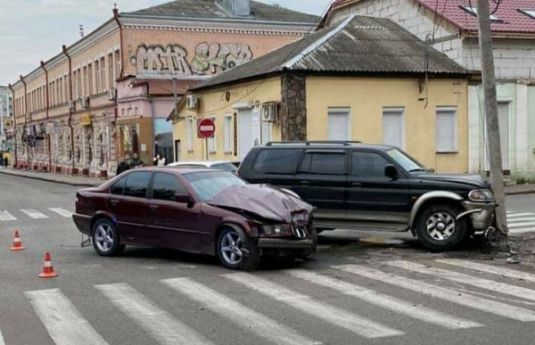 У Кропивницькому в ДТП постраждали водій та пасажир